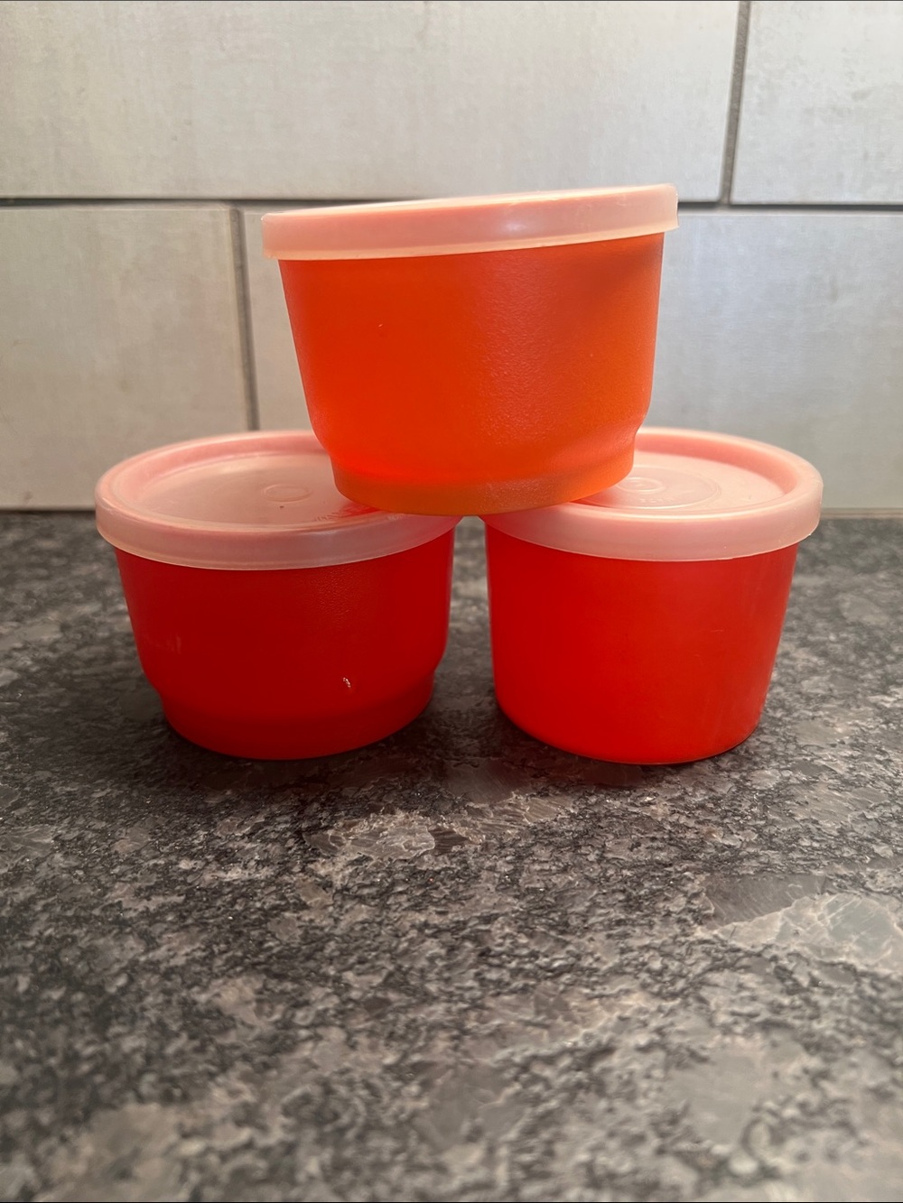 Vintage Tupperware Set of 3 Small Red/Orange mini containers. Exc condition